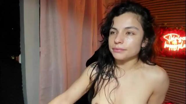 Thumbnail 1, rosse_25's Stream at Chaturbate, 5 hours ago