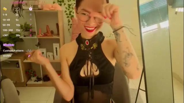 Image 4 of rosse_98_ Stream on Chaturbate on 2 months ago