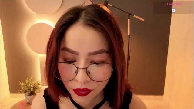 Image 2 of rosse_98_ Stream on Chaturbate on 15 hours ago