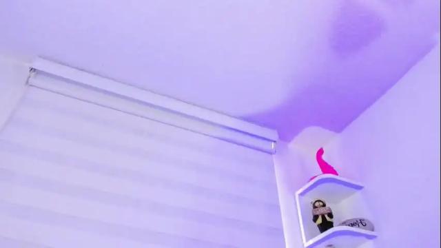 Image 6 of rosse_amyy Stream on Chaturbate on 1 month ago