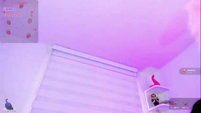 Image 6 of rosse_amyy Stream on Chaturbate on 14 days ago