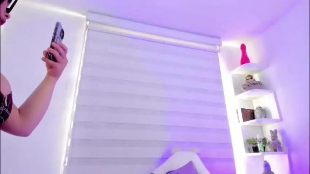 Thumbnail 1, rosse_amyy's Stream at Chaturbate, 1 month ago