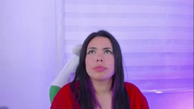 Image 12 of rosse_amyy Stream on Chaturbate on 1 month ago
