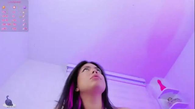 Thumbnail 1, rosse_amyy's Stream at Chaturbate, 1 month ago
