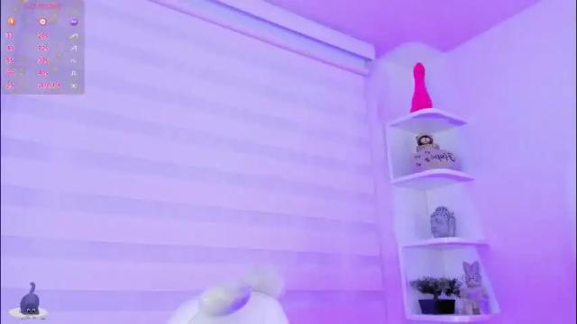 Image 8 of rosse_amyy Stream on Chaturbate on 1 month ago