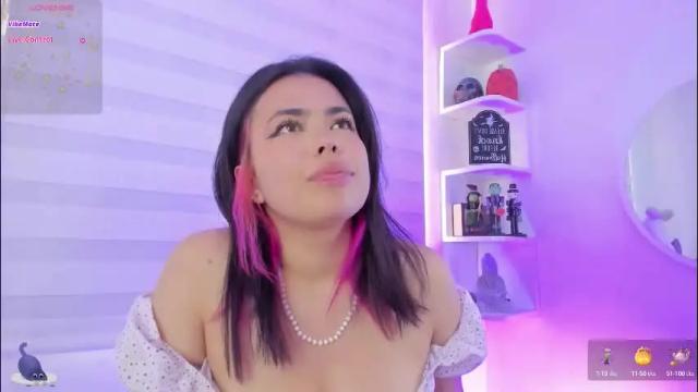 Image 8 of rosse_amyy Stream on Chaturbate on 27 days ago