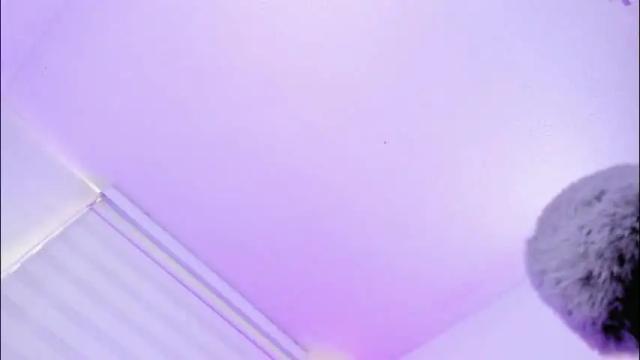 Image 10 of rosse_amyy Stream on Chaturbate on 25 days ago