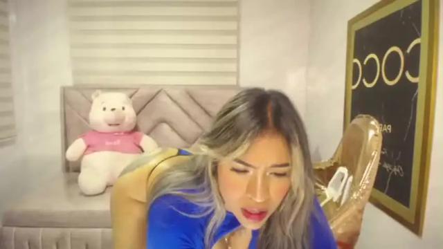 Image 8 of rosse_jeane_v Stream on Chaturbate on 13 months ago