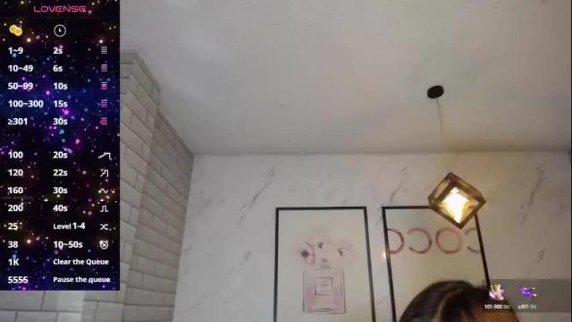Image 8 of rosse_jeane_v Stream on Chaturbate on 9 days ago