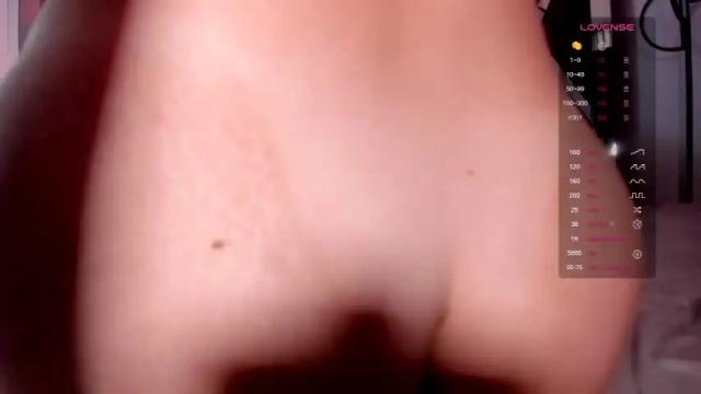 Image 7 of rosse_smith69 Stream on Chaturbate on 16 months ago
