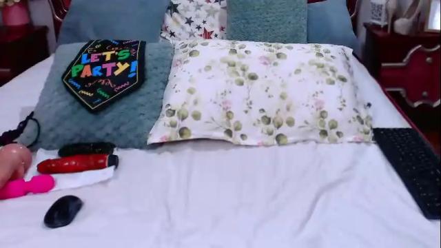 Image 10 of rossecougar_x Stream on Chaturbate on 21 days ago