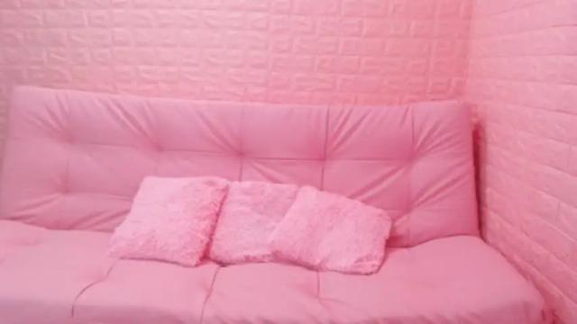 Image 3 of rosselovepink Stream on Chaturbate on 20 months ago