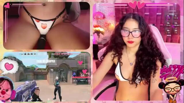 Image 8 of rossiegames Stream on Chaturbate on 1 month ago