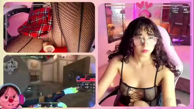 Thumbnail 1, rossiegames's Stream at Chaturbate, 1 month ago