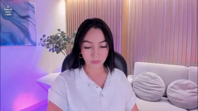 Image 6 of rossierhoades Stream on Chaturbate on 10 days ago