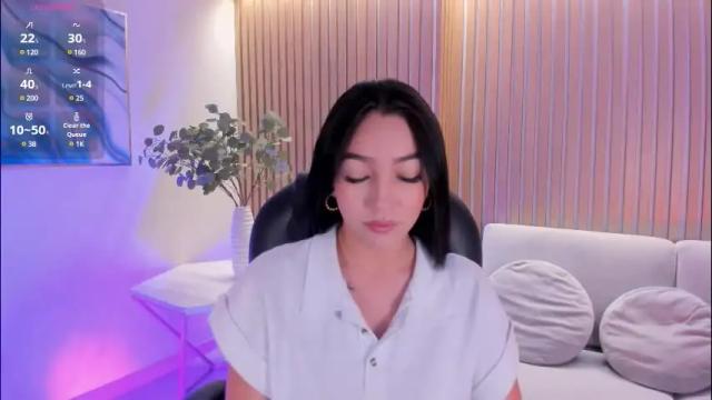Image 8 of rossierhoades Stream on Chaturbate on 10 days ago