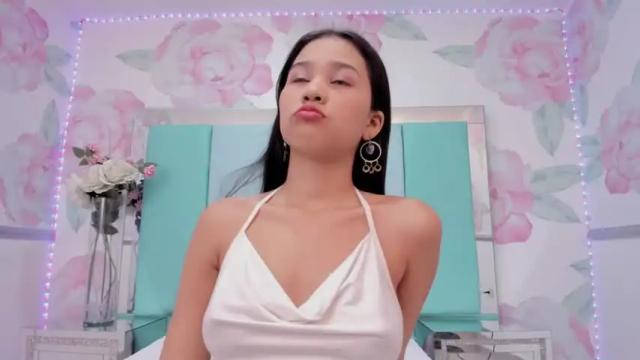 Image 11 of rossyevanss Stream on Chaturbate on 24 months ago