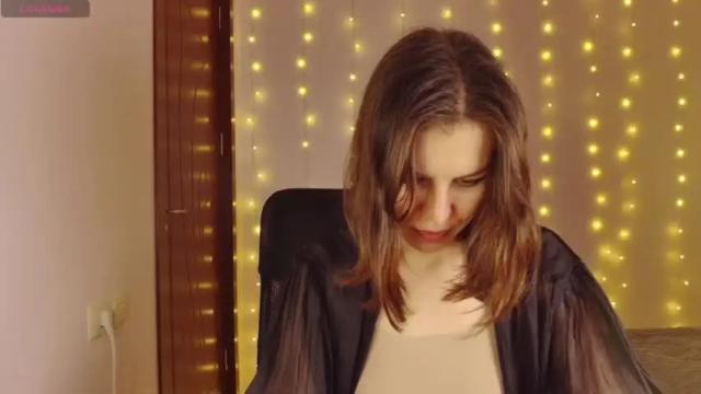 Image 3 of roter_rita Stream on Chaturbate on 15 months ago