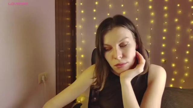 Image 3 of roter_rita Stream on Chaturbate on 15 months ago