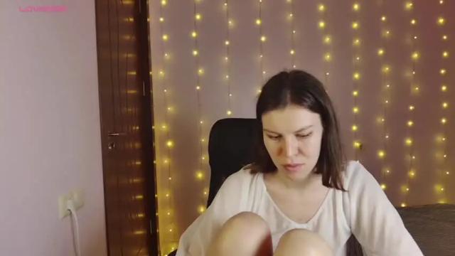 Image 12 of roter_rita Stream on Chaturbate on 15 months ago