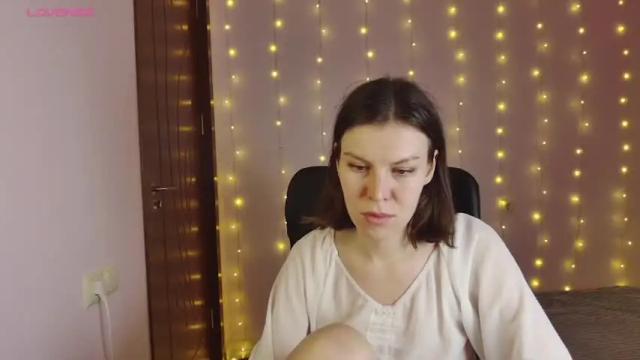 Image 7 of roter_rita Stream on Chaturbate on 15 months ago