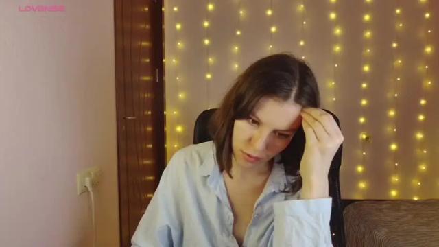 Image 11 of roter_rita Stream on Chaturbate on 15 months ago
