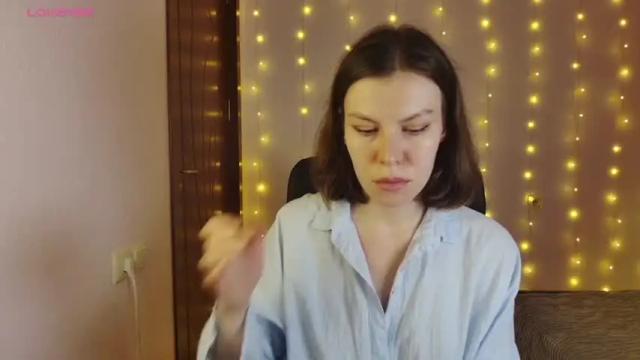 Image 4 of roter_rita Stream on Chaturbate on 15 months ago