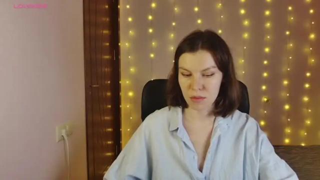 Image 8 of roter_rita Stream on Chaturbate on 15 months ago