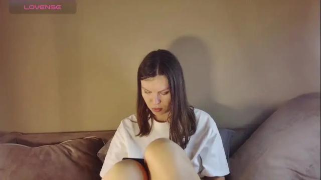 Image 4 of roter_rita Stream on Chaturbate on 3 months ago