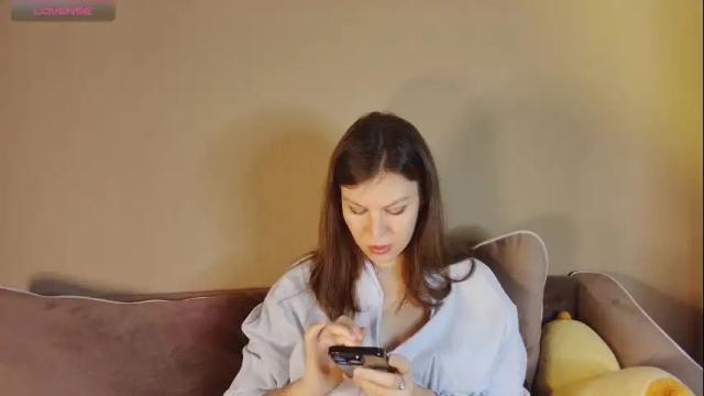 Image 8 of roter_rita Stream on Chaturbate on 3 months ago