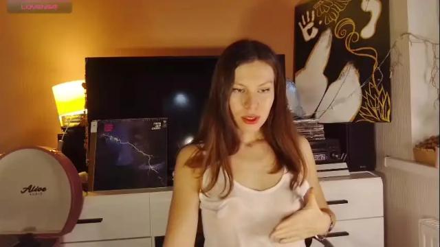 Image 6 of roter_rita Stream on Chaturbate on 1 month ago