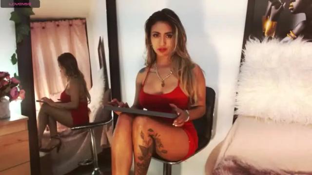 Image 6 of rouby_rose Stream on Chaturbate on 19 months ago