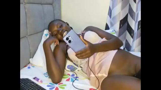 Image 6 of roundedass979516 Stream on Chaturbate on 1 month ago