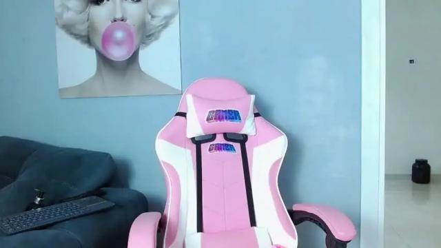 Image 8 of rousebonnett Stream on Chaturbate on 13 months ago