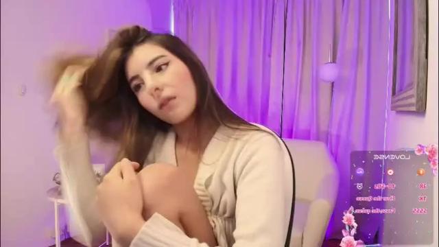 Image 2 of rousee_v Stream on Chaturbate on 2 months ago