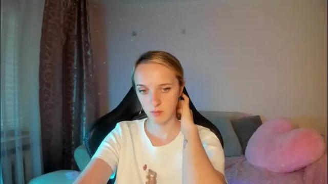 Image 11 of rousereed Stream on Chaturbate on 2 months ago