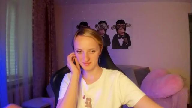 Image 2 of rousereed Stream on Chaturbate on 2 months ago