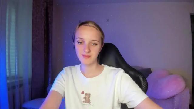 Image 6 of rousereed Stream on Chaturbate on 2 months ago