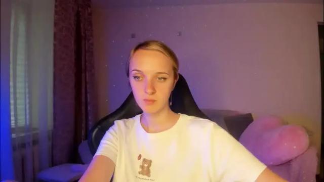 Image 7 of rousereed Stream on Chaturbate on 2 months ago