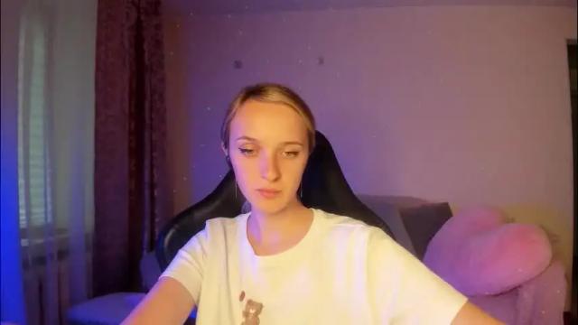 Image 8 of rousereed Stream on Chaturbate on 2 months ago