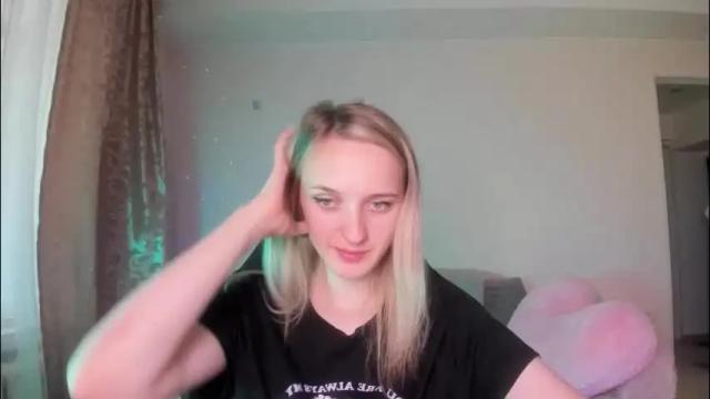 Image 10 of rousereed Stream on Chaturbate on 2 months ago