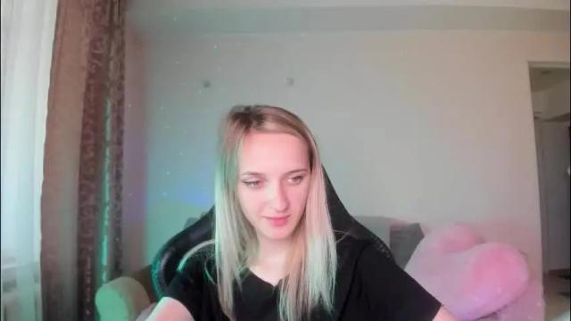 Image 6 of rousereed Stream on Chaturbate on 2 months ago