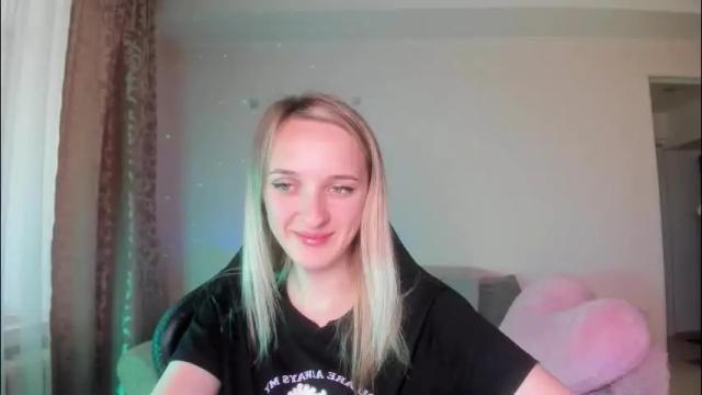 Image 8 of rousereed Stream on Chaturbate on 2 months ago