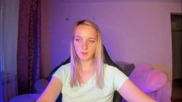 Image 10 of rousereed Stream on Chaturbate on 2 months ago