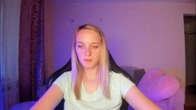 Image 4 of rousereed Stream on Chaturbate on 2 months ago