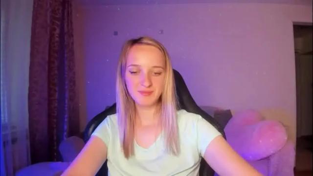 Image 7 of rousereed Stream on Chaturbate on 2 months ago