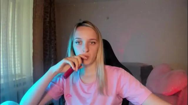 Image 10 of rousereed Stream on Chaturbate on 2 months ago