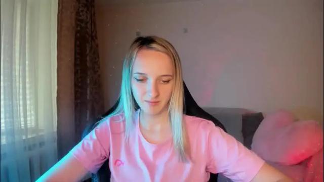 Image 8 of rousereed Stream on Chaturbate on 2 months ago