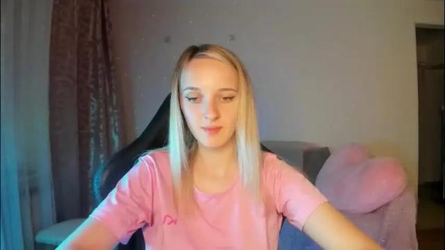 Image 2 of rousereed Stream on Chaturbate on 2 months ago