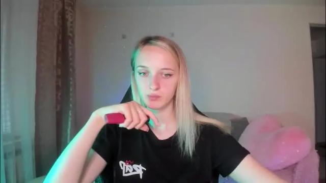 Image 4 of rousereed Stream on Chaturbate on 2 months ago